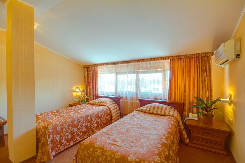 Hutor Hotel Dnipro Rum bild