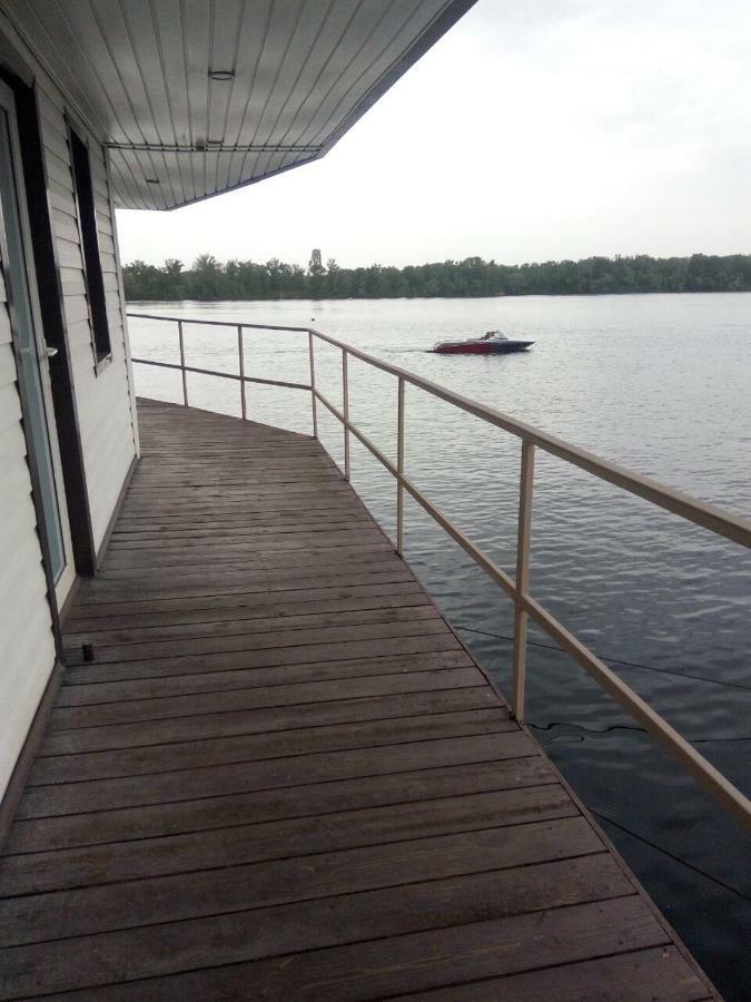 Hutor Hotel Dnipro Exteriör bild